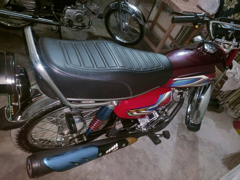 HONDA 125 RED 2