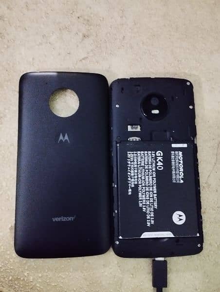 Motorola E4 Verizon 2