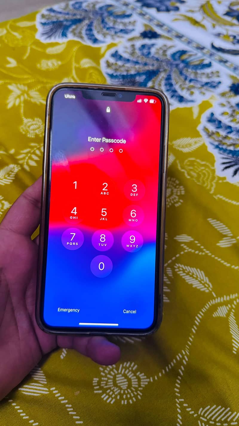 iphone 11 pro max Physical - E SIM  PTA APPROVED 3