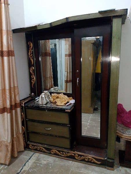 bed shokhas safe almari drawing table 1