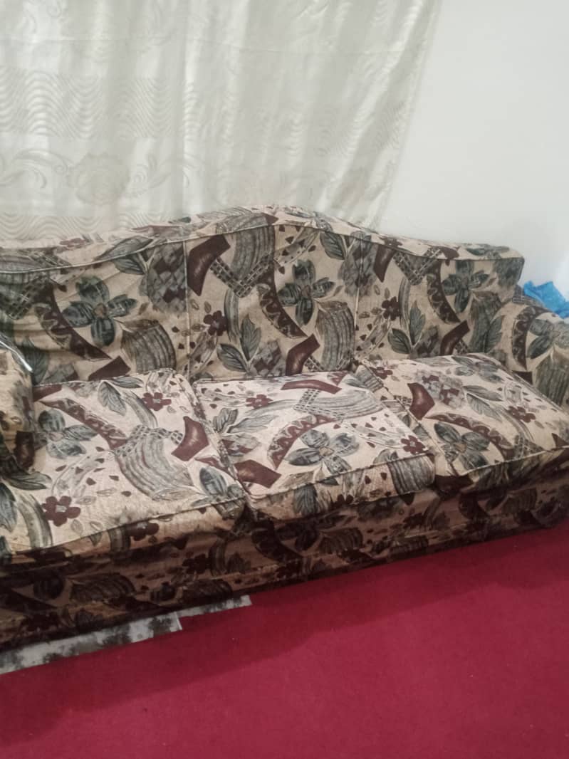 6 Seater Sofa Set For Sale- 10/10 Condition Fresh -Urgent Sale 0