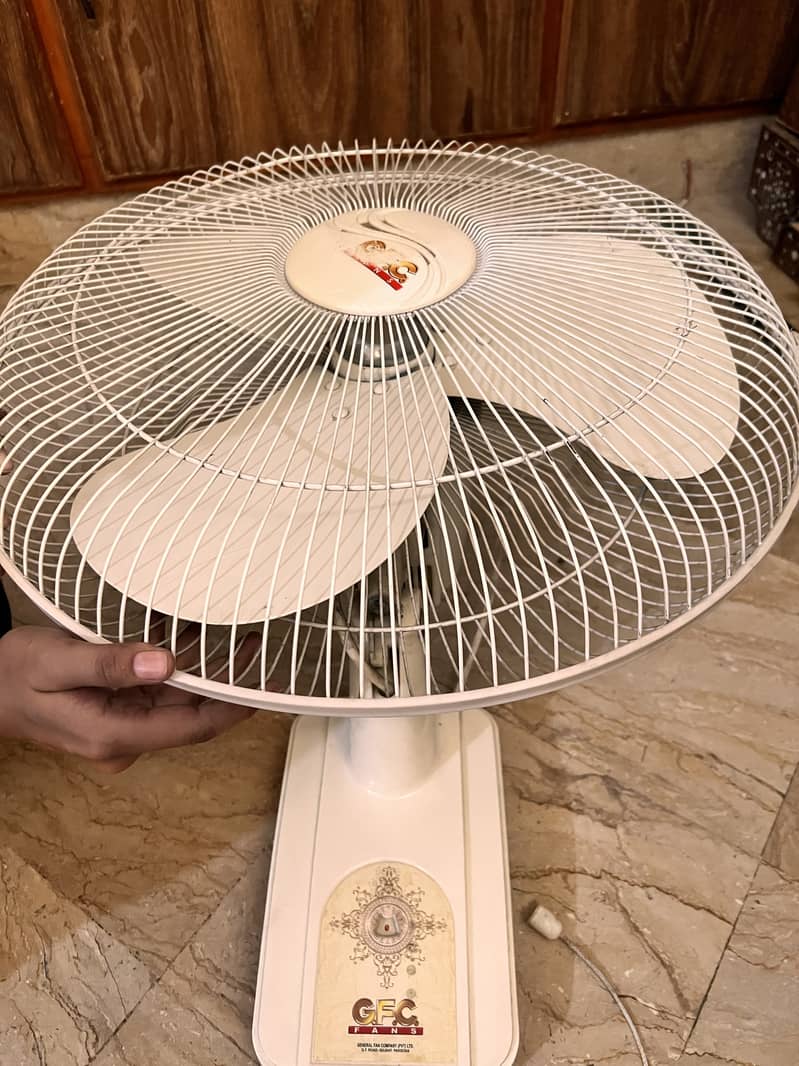 GFC fans Like New only 8 months used , madina colony Walton Lahore 3