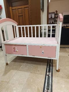 baby cot