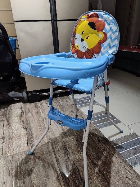 kids dining chair 10/10 condition ipmorted 4