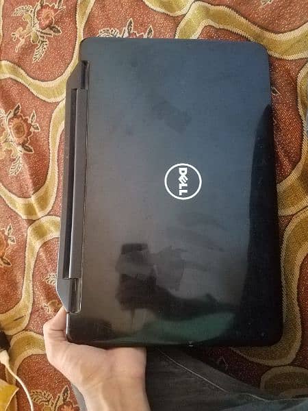 dell laptop all ok no problem batry bakup be acha hey 3