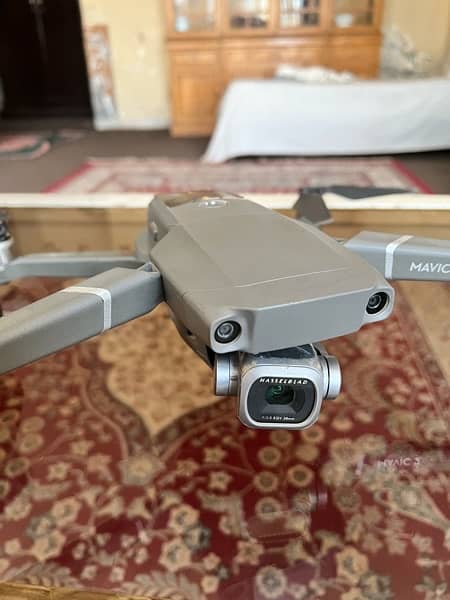 Dji mavic pro 2 with smart controller 1