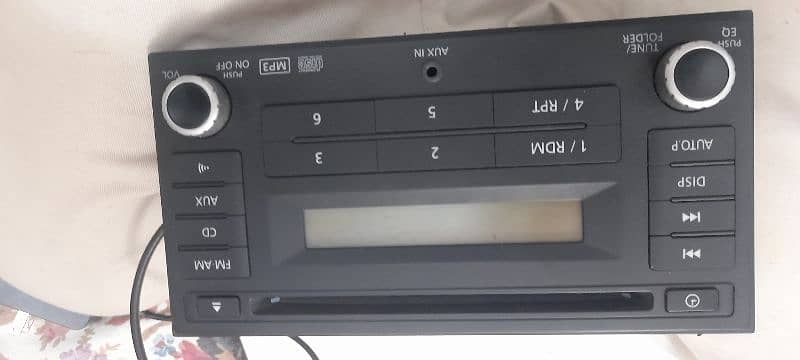 Original Nissan days car CD player/deck and clarion speakers 1