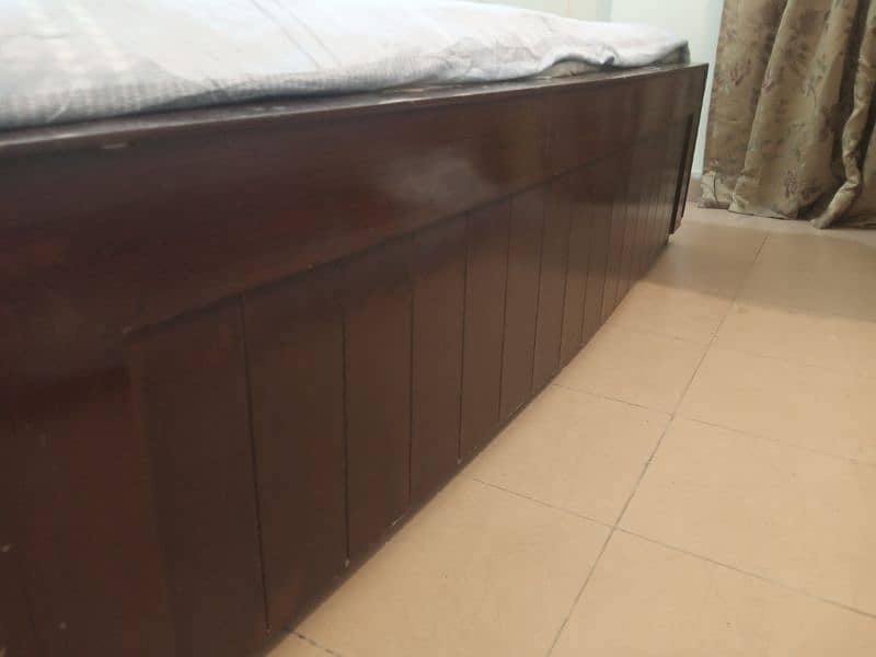 king size wooden bed with foam mattress 4