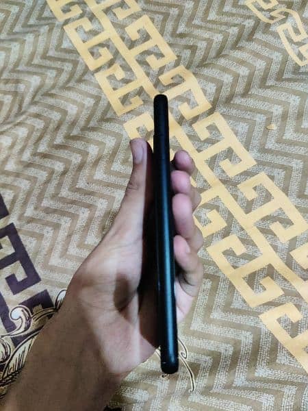 Google Pixel 4 3