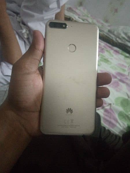 huawei y7prime18 1