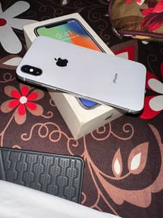 Apple 
IPhone X 256 gb #Rs_54000/-
Factory unlocked PTA approved