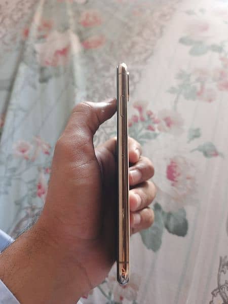 iphone xs max PTA Approved with box 6