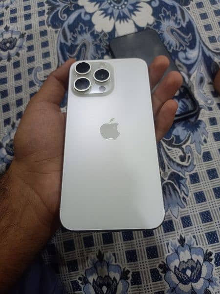 Iphone 15 pro max jv White Titanium 0