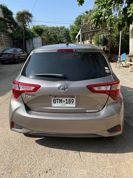 Toyota Vitz 2017 4