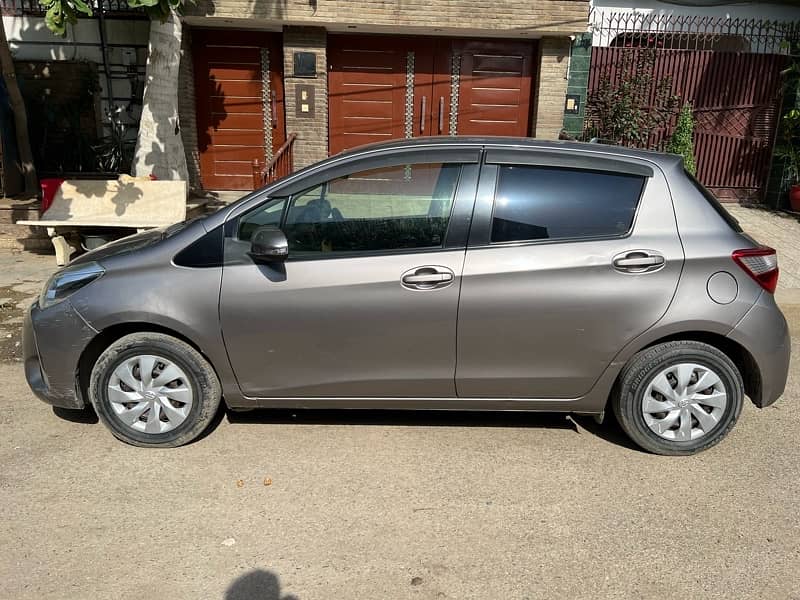 Toyota Vitz 2017 5