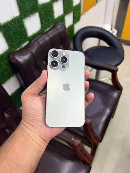 Iphone Xr converted into 15 pro[Exchange possible] 0