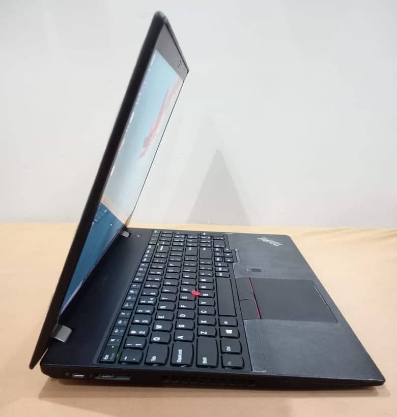 Lenovo Thinkpad P52s Mobile Workstation Core i7 - 8th Genration. 1