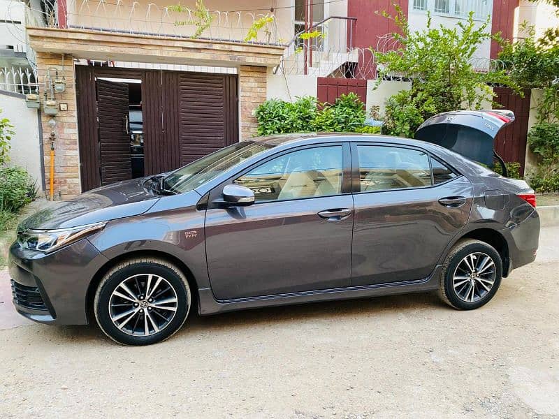 Toyota Corolla Altis 2019 1