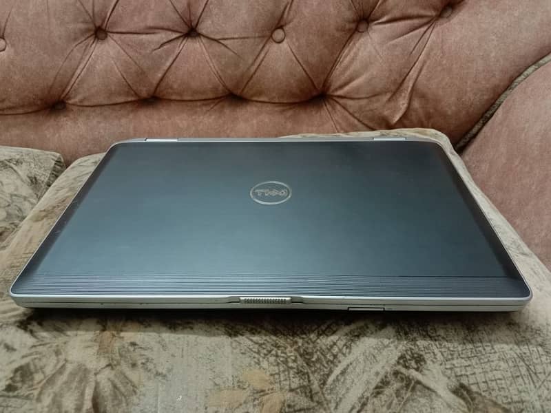 Dell latitude E6520 I5 2ND GEN 2