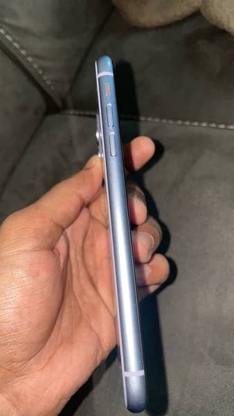 IPHONE 11 PTA APPROVED 128 GB PURPLE 2