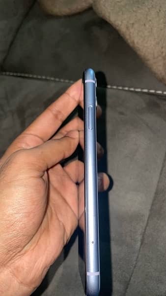 IPHONE 11 PTA APPROVED 128 GB PURPLE 4