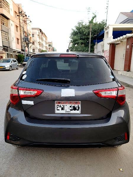 Toyota Vitz 2017 3