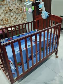 baby cot