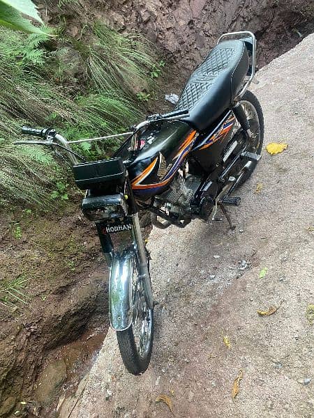 125 1999 model condition 10/9 lush neat and clean koi kam ni bike ma 4