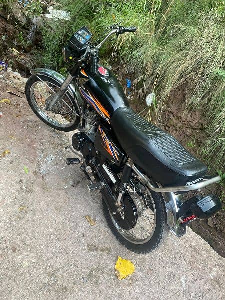 125 1999 model condition 10/9 lush neat and clean koi kam ni bike ma 5