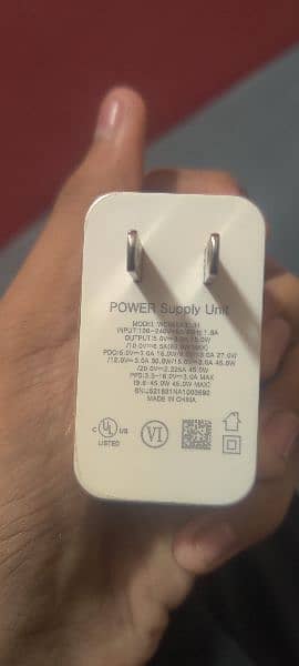 OnePlus 65 W original charger 3