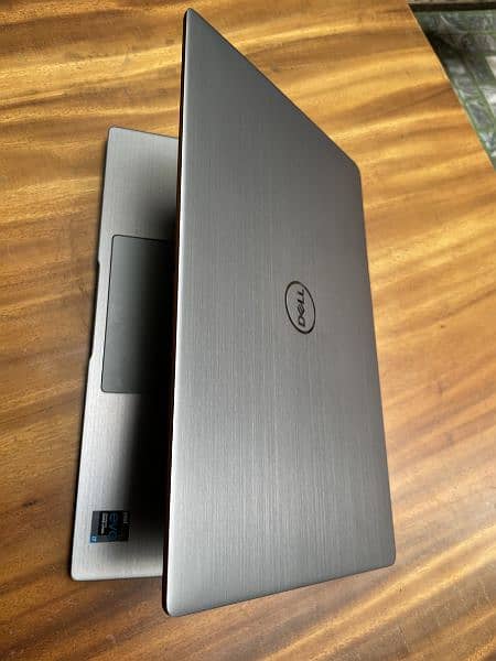 dell latitude 7420, i5 11 gen, 8gb ram, 256 ssd, 4k 2in 1 2