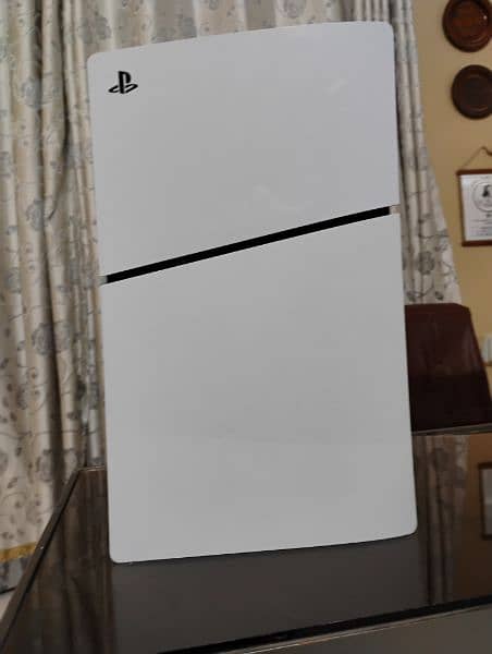 Ps5 Slim 10/10 condition UK version 3