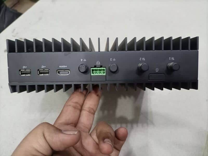 Dell Edge Gateway 5000 Rugged industrial Gateway. 5