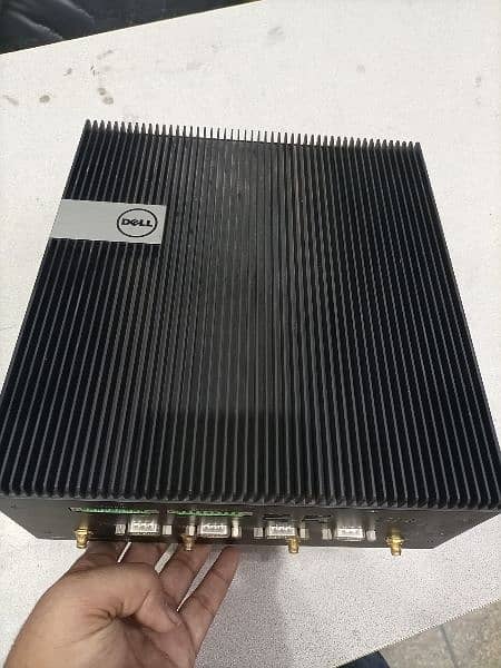 Dell Edge Gateway 5000 Rugged industrial Gateway. 11