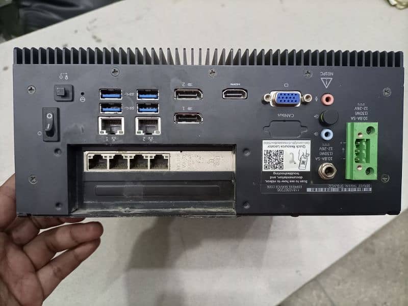 Dell Edge Gateway 5000 Rugged industrial Gateway. 12