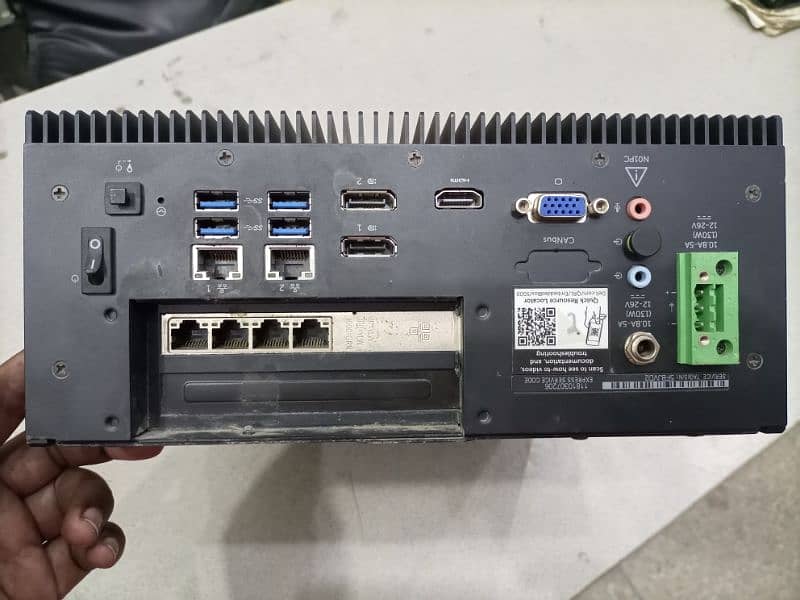 Dell Edge Gateway 5000 Rugged industrial Gateway. 15