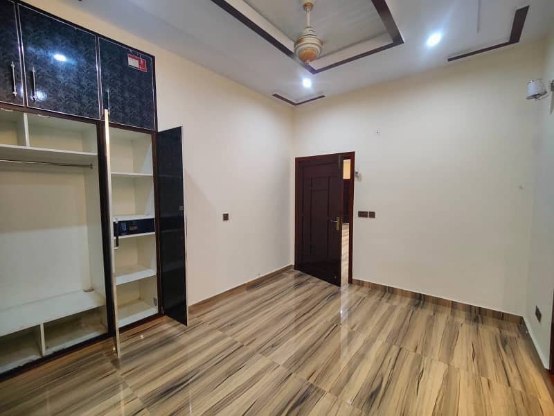 Like Brand New 8 Marla House Is Available For Rent In Ali Block Bahria Town Lahore 3