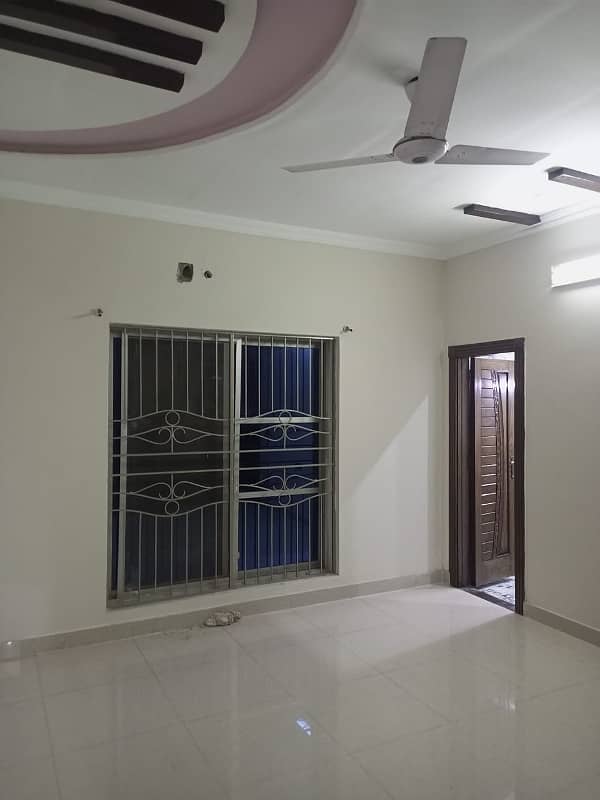 10 Marla House is Available For Rent In Johar Block Bahria Town Lahore 0