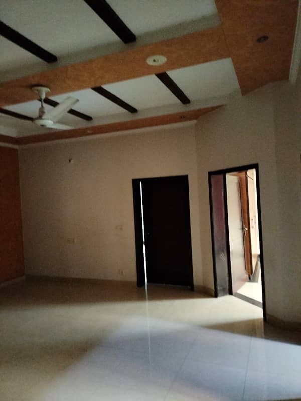 10 Marla Upper Portion is Available For Rent in Janiper Block Bahria Town Lahore 6