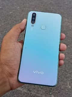 Vivo y17 8gb 256gb with charger