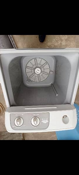 very less used washing machine 3