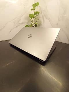 DELL XPS 15-9560 URGENT SALE