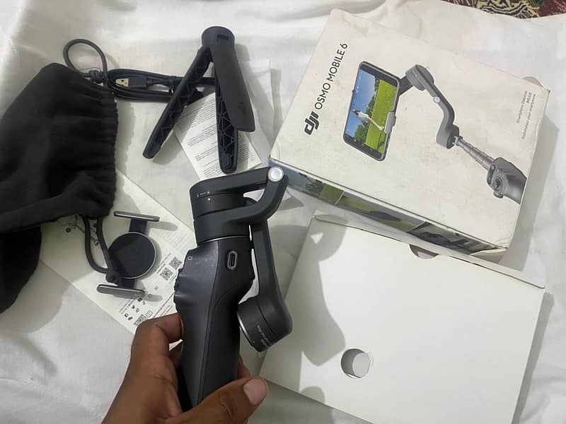 Dji osmo mobile 6 gimbal condition 10/10 10