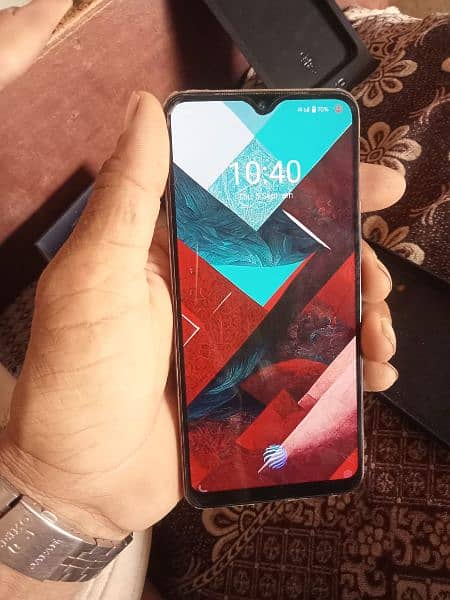 vivo v21 box sat tuch crack 16