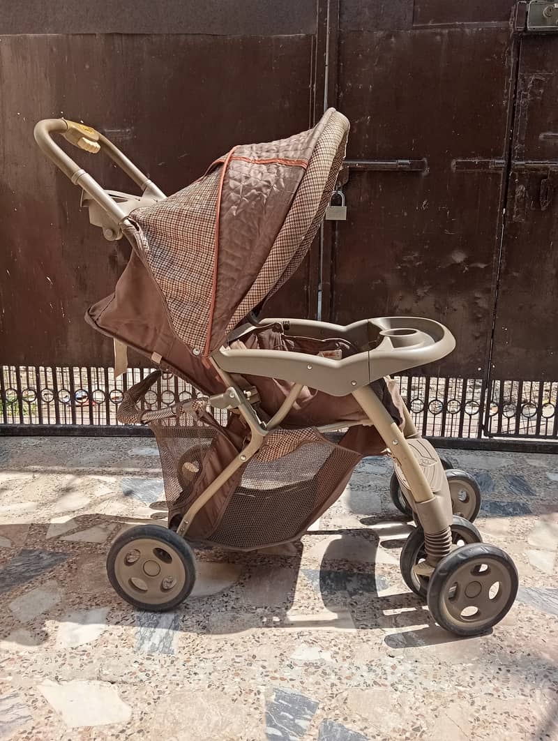 Imported Baby Stroller in perfect condition 0