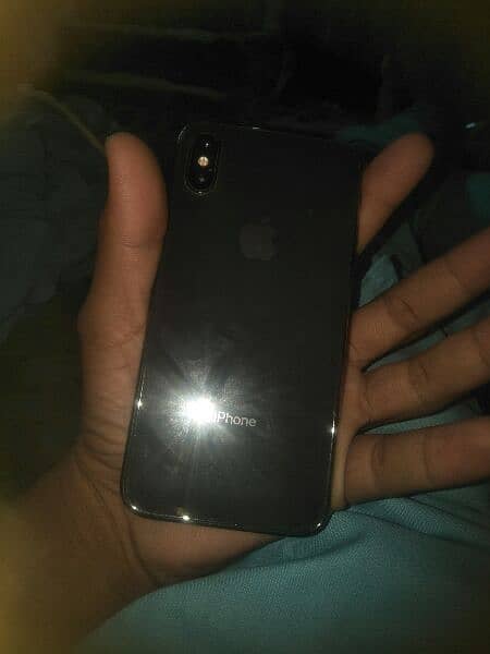 iPhone x black colour. hi 64gb 3