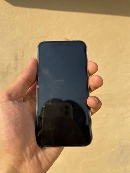 Iphone 11 pro 256gb pta approved 4