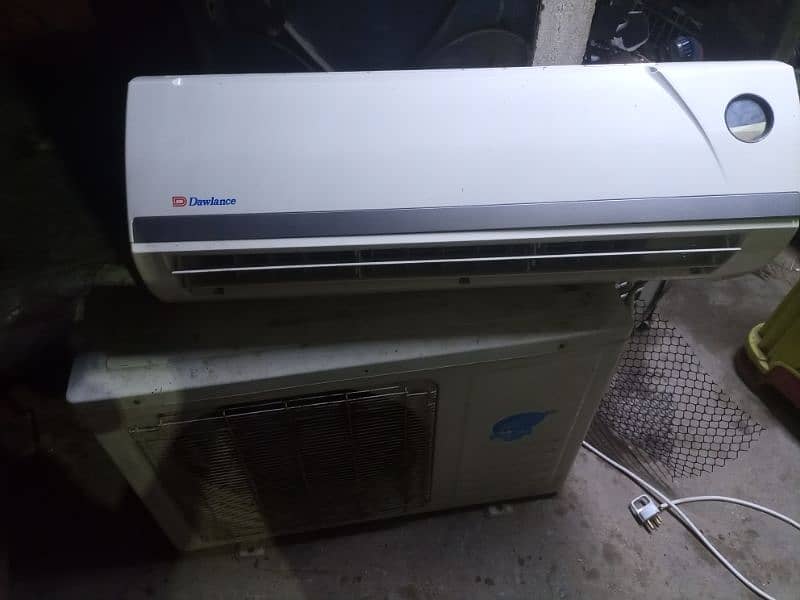 Dawlance Ac 1ton sell . Good condition working is good. 1