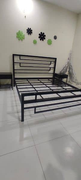 Iron bed / iron bed dressing side table / Double bed /Bed /  Furniture 2