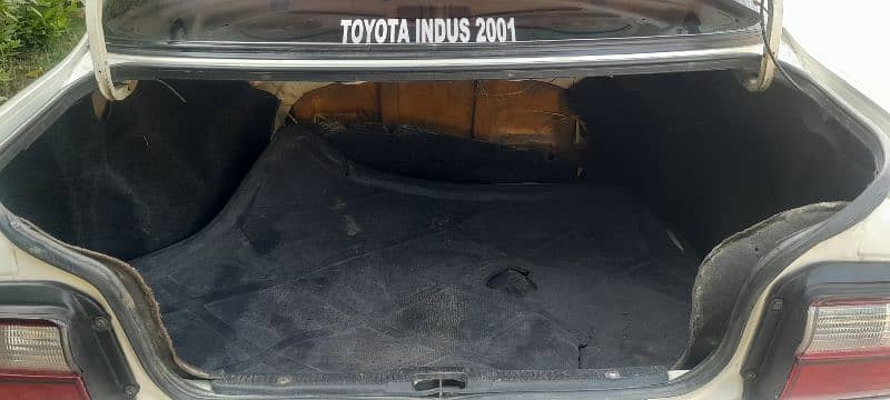 Toyota indus Corolla XE 2001 family car 8